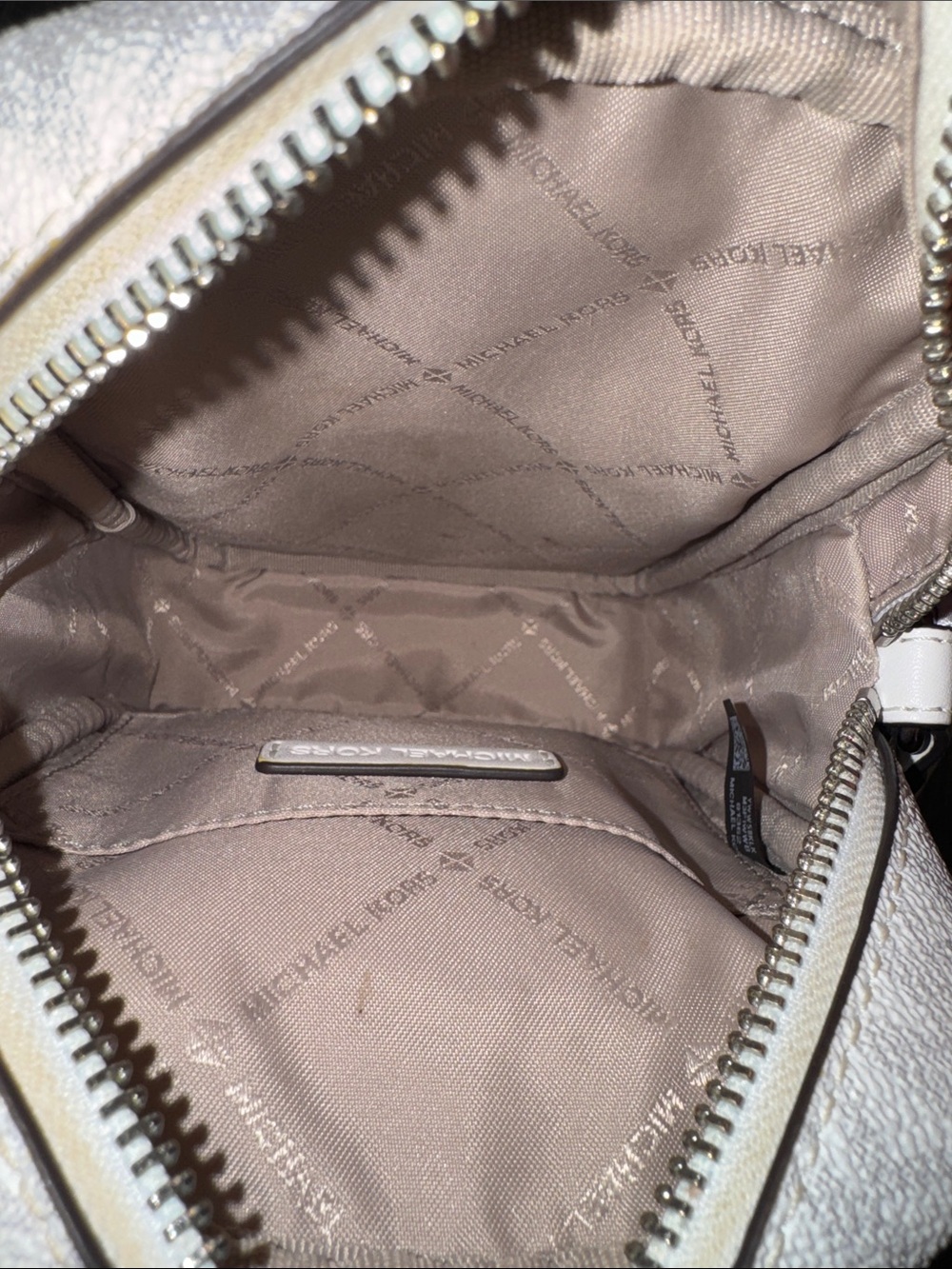 Michael Kors Bag Travel Small Jet Set Logo White Cream Leather Crossbody - Picture 14 of 17
